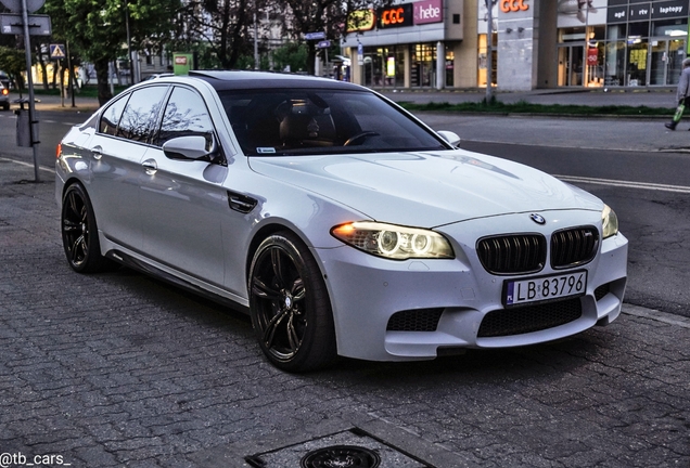 BMW M5 F10 2011