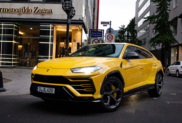 Lamborghini Urus