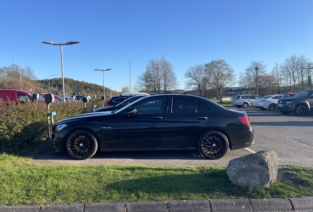 Mercedes-AMG C 63 W205