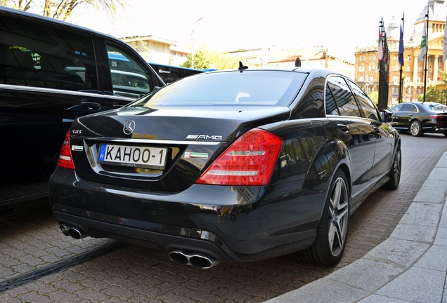 Mercedes-Benz S 65 AMG V221 2010