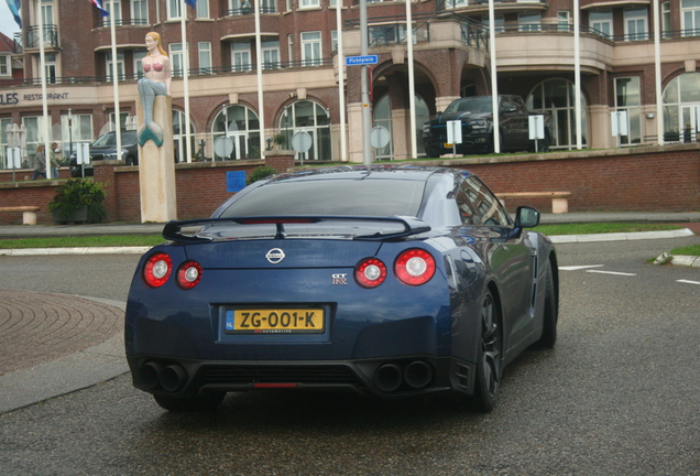 Nissan GT-R 2011