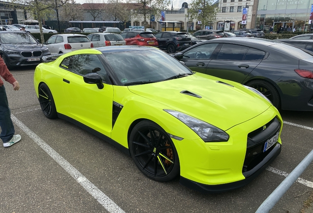 Nissan GT-R