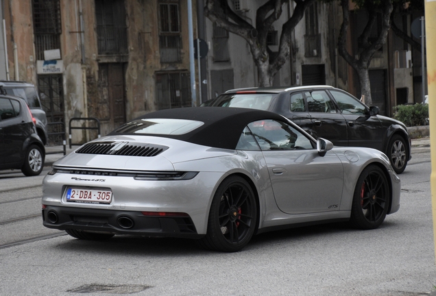 Porsche 992 Carrera 4 GTS Cabriolet