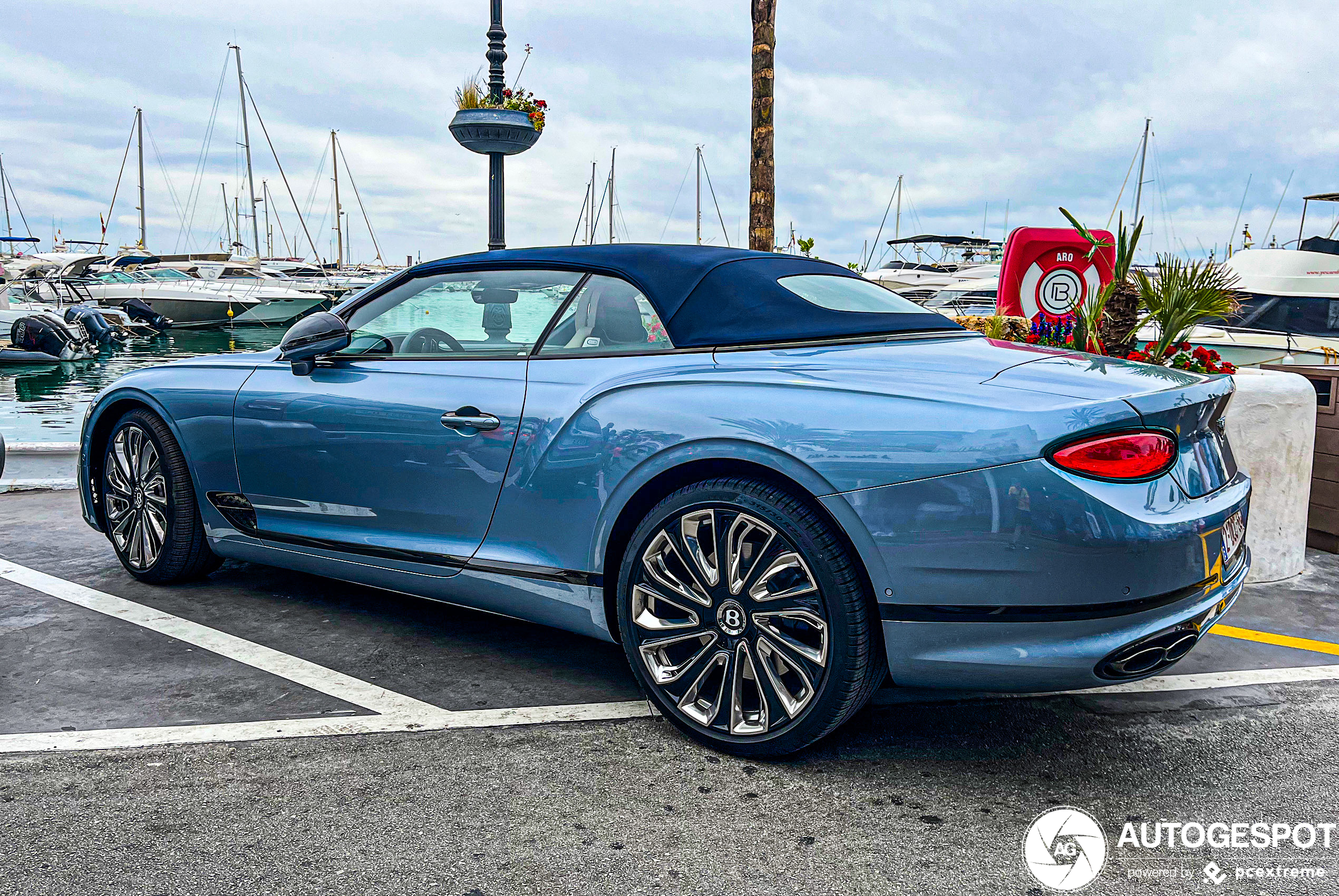 Bentley Continental GTC V8 2020 Mulliner