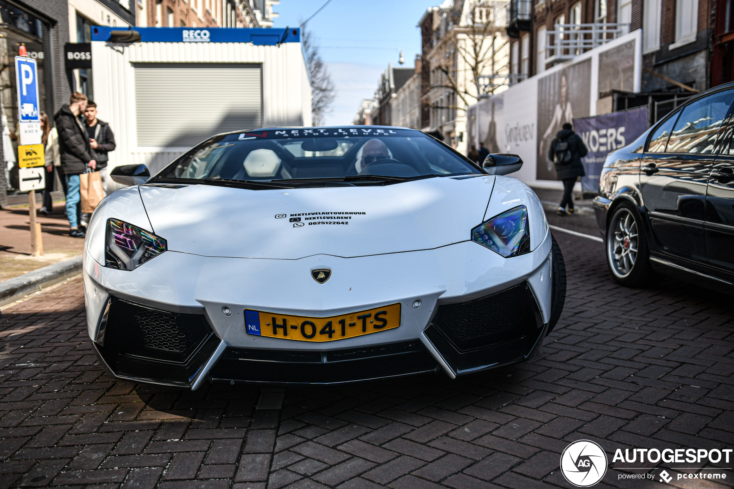 Lamborghini Aventador LP700-4 Roadster