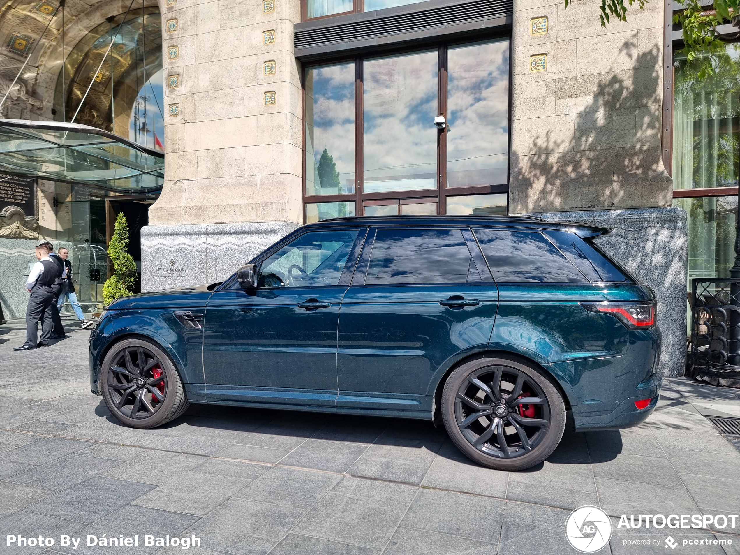 Land Rover Range Rover Sport SVR 2018