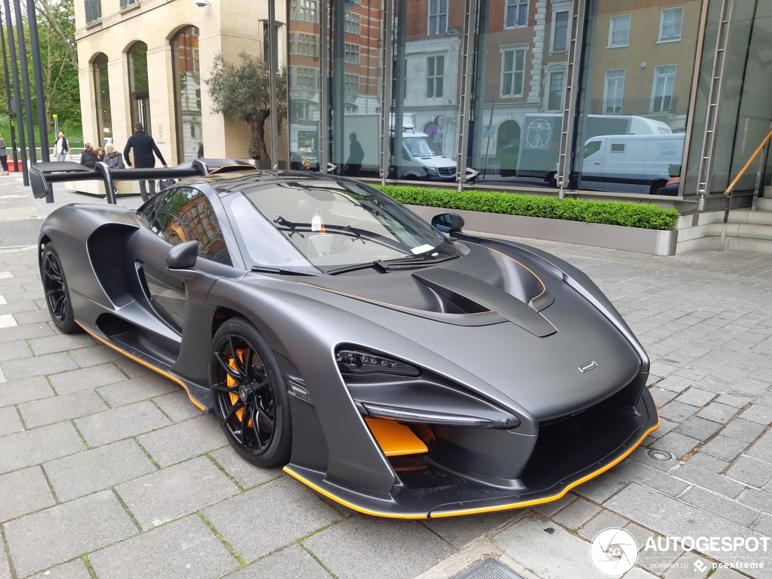 McLaren Senna