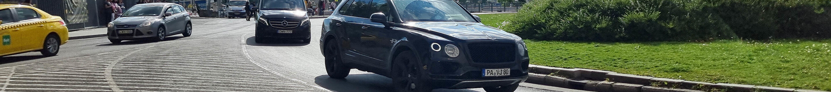 Bentley Bentayga V8