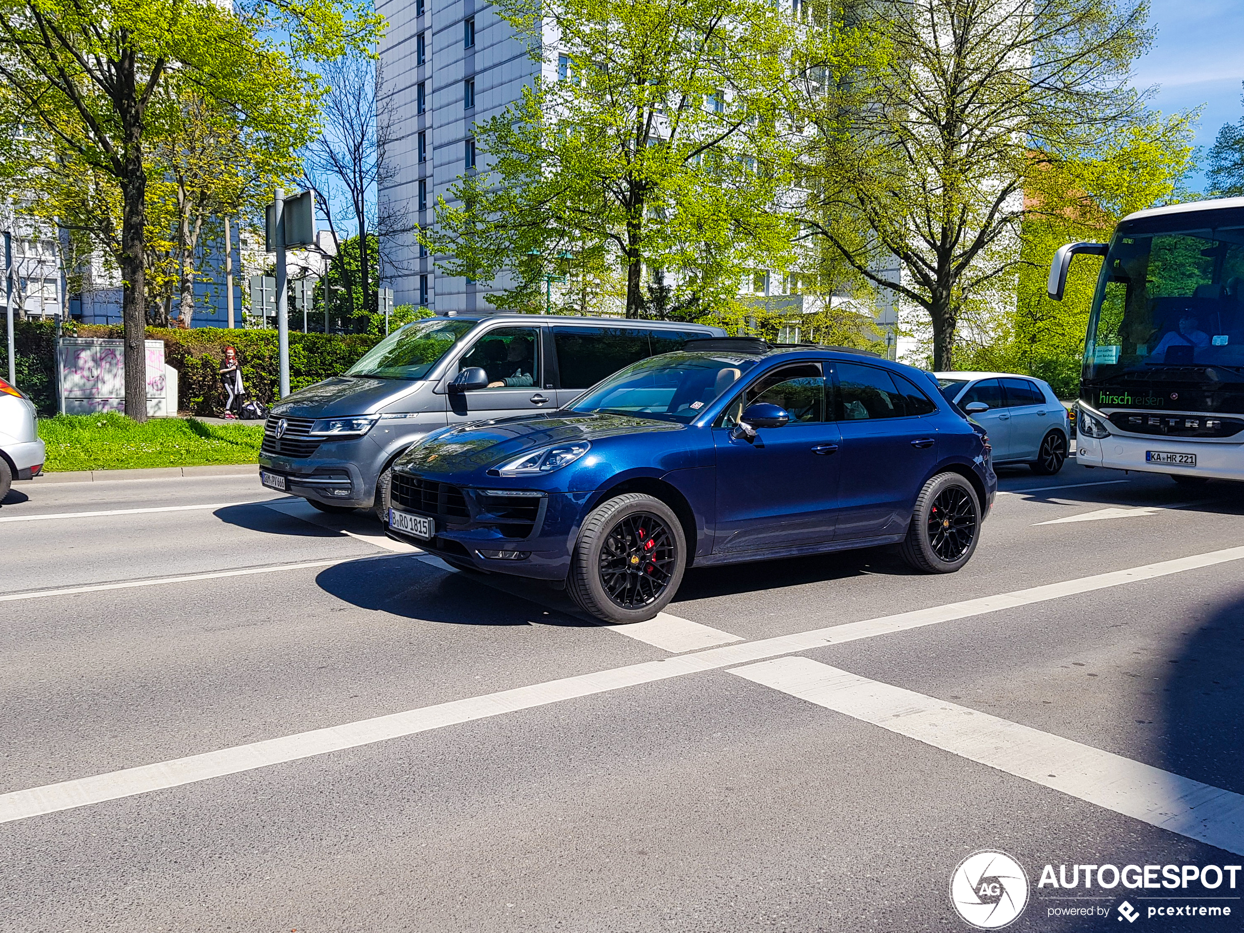 Porsche 95B Macan GTS