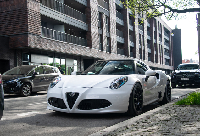 Alfa Romeo 4C Coupé