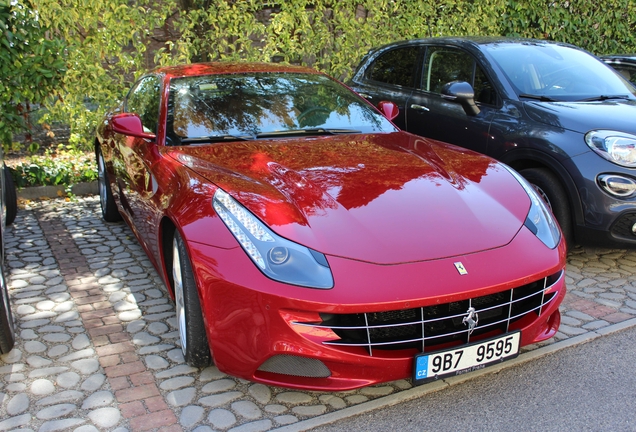 Ferrari FF