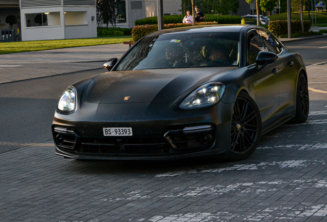 Porsche 971 Panamera Turbo S E-Hybrid