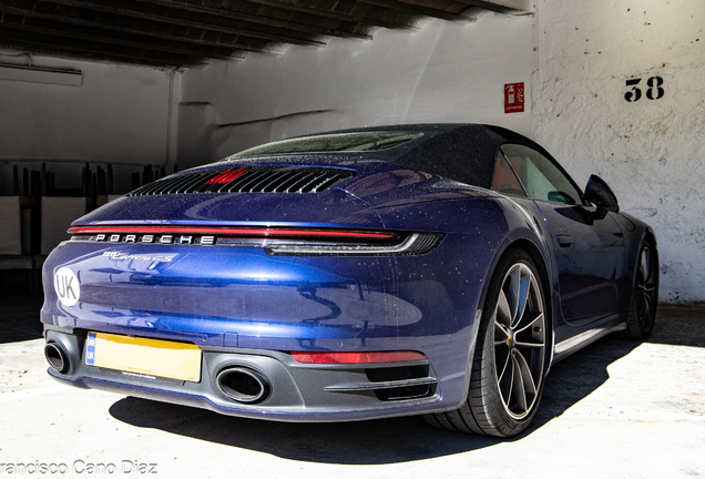 Porsche 992 Carrera 4S Cabriolet