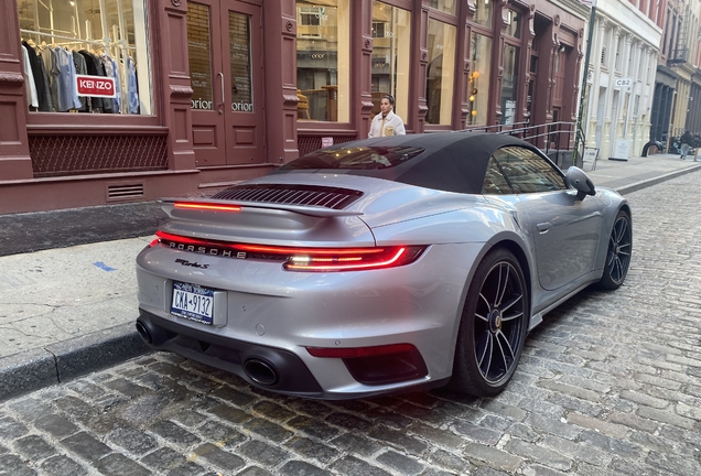 Porsche 992 Turbo S Cabriolet