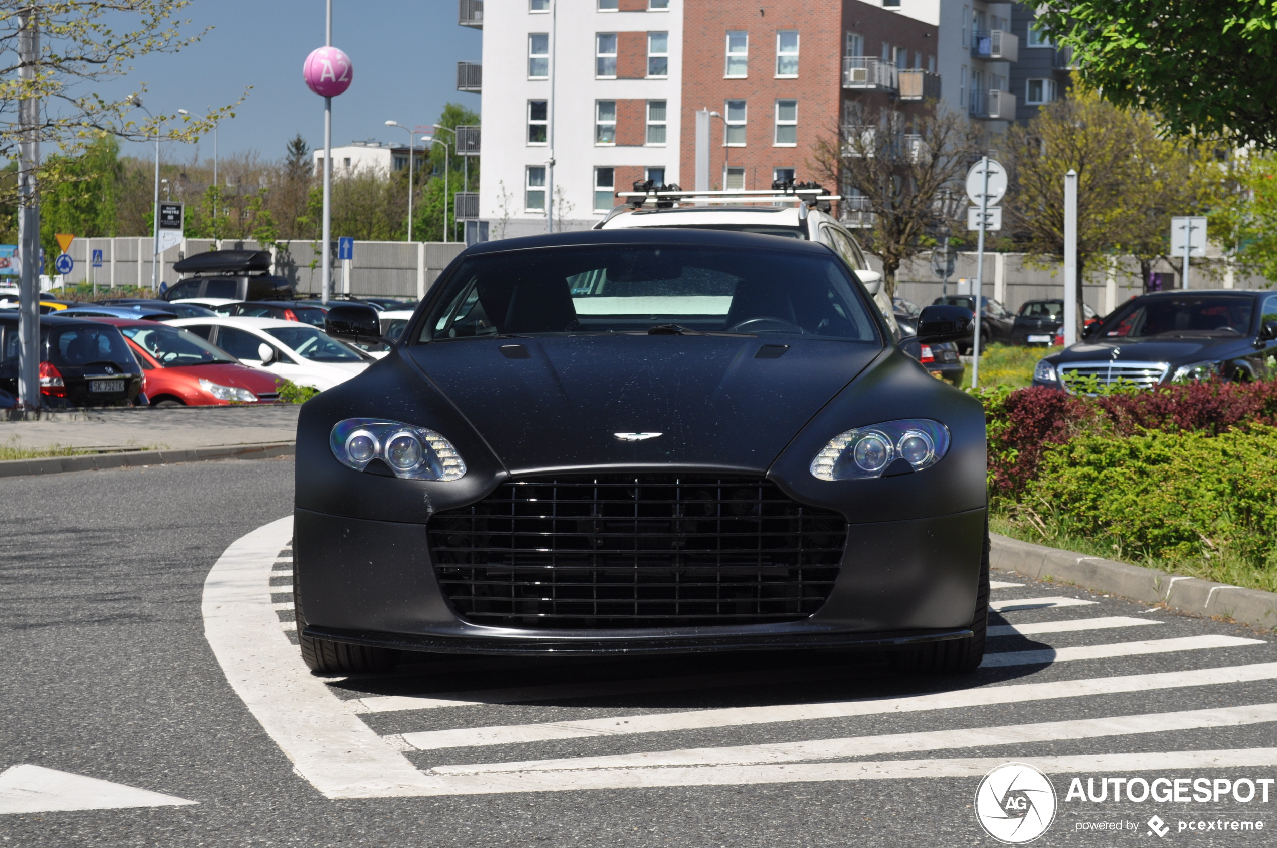 Aston Martin V8 Vantage