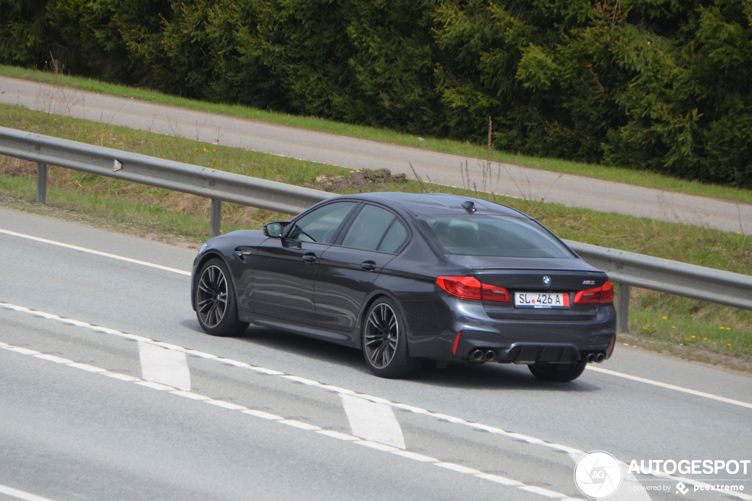 BMW M5 F90