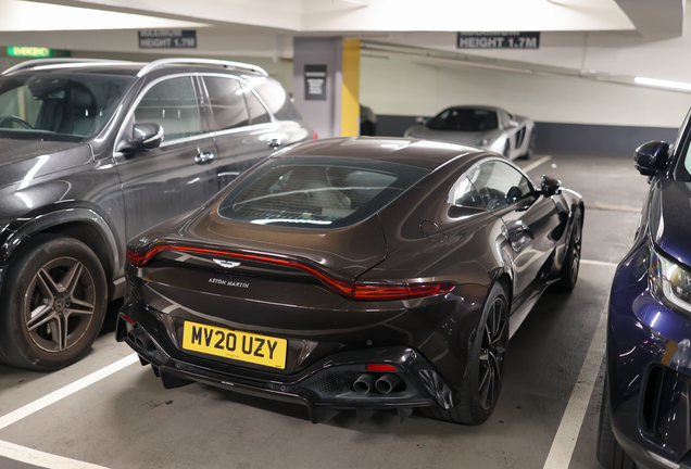 Aston Martin V8 Vantage 2018