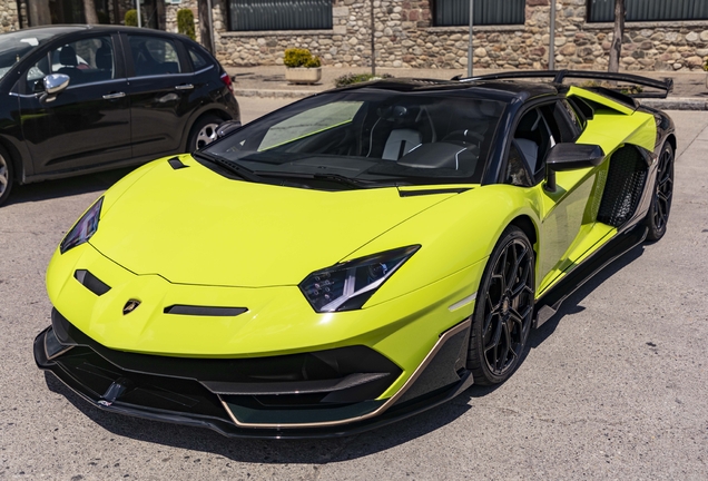 Lamborghini Aventador LP770-4 SVJ Roadster