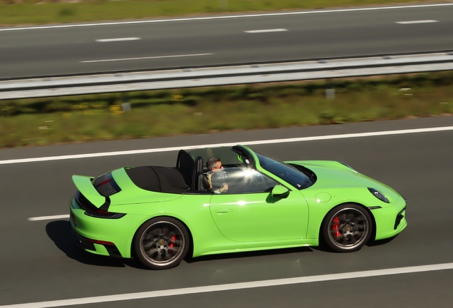 Porsche 992 Carrera 4S Cabriolet