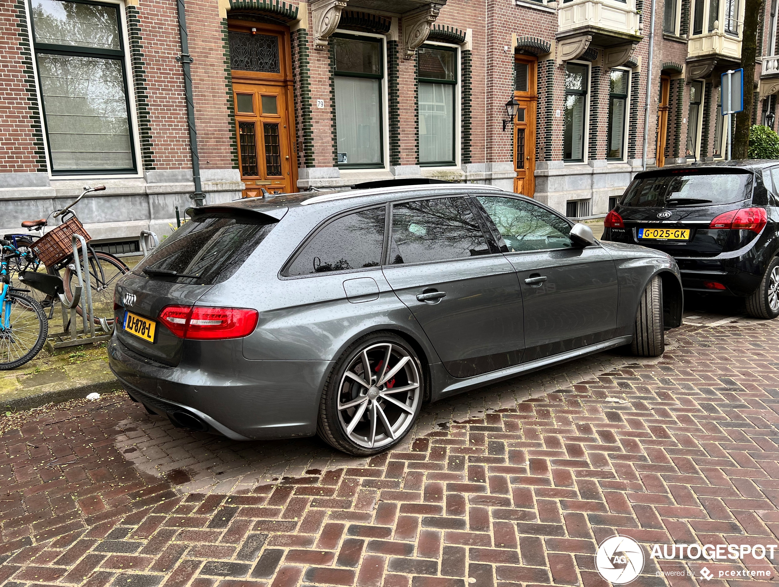 Audi RS4 Avant B8