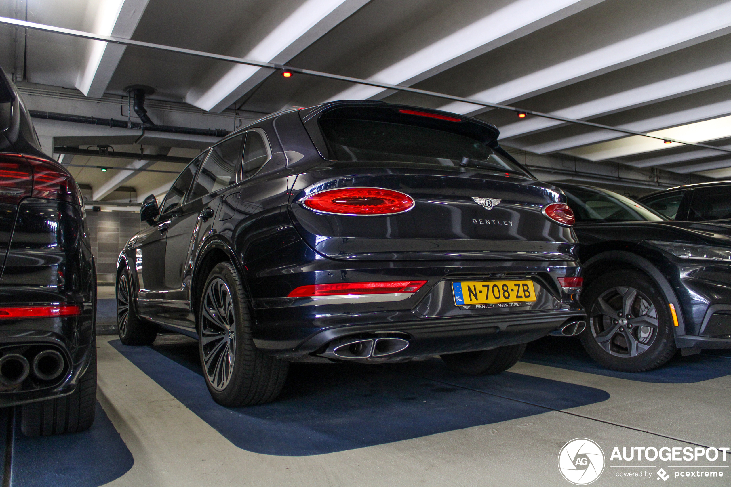 Bentley Bentayga Hybrid 2021 First Edition