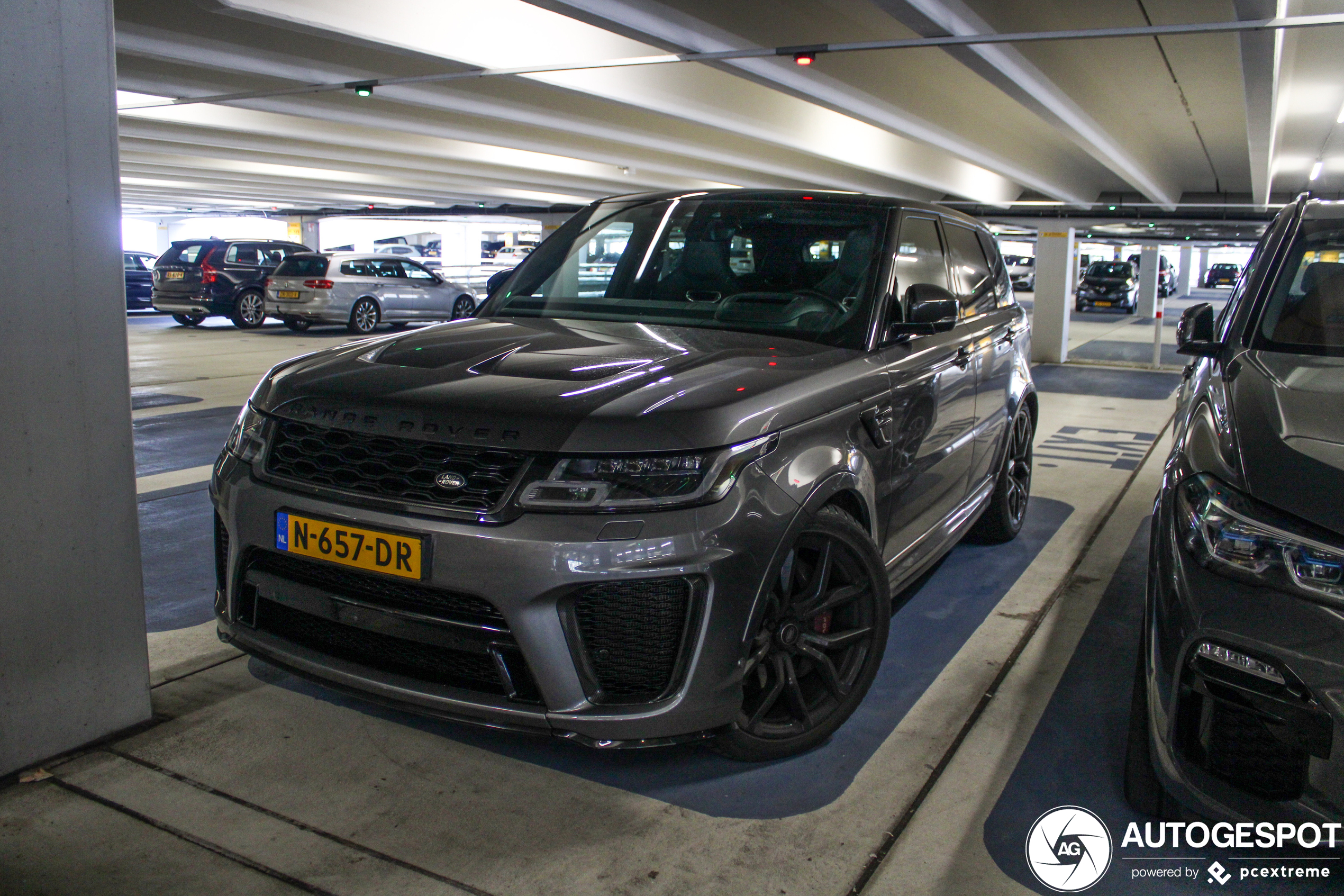 Land Rover Range Rover Sport SVR 2018 Carbon Edition