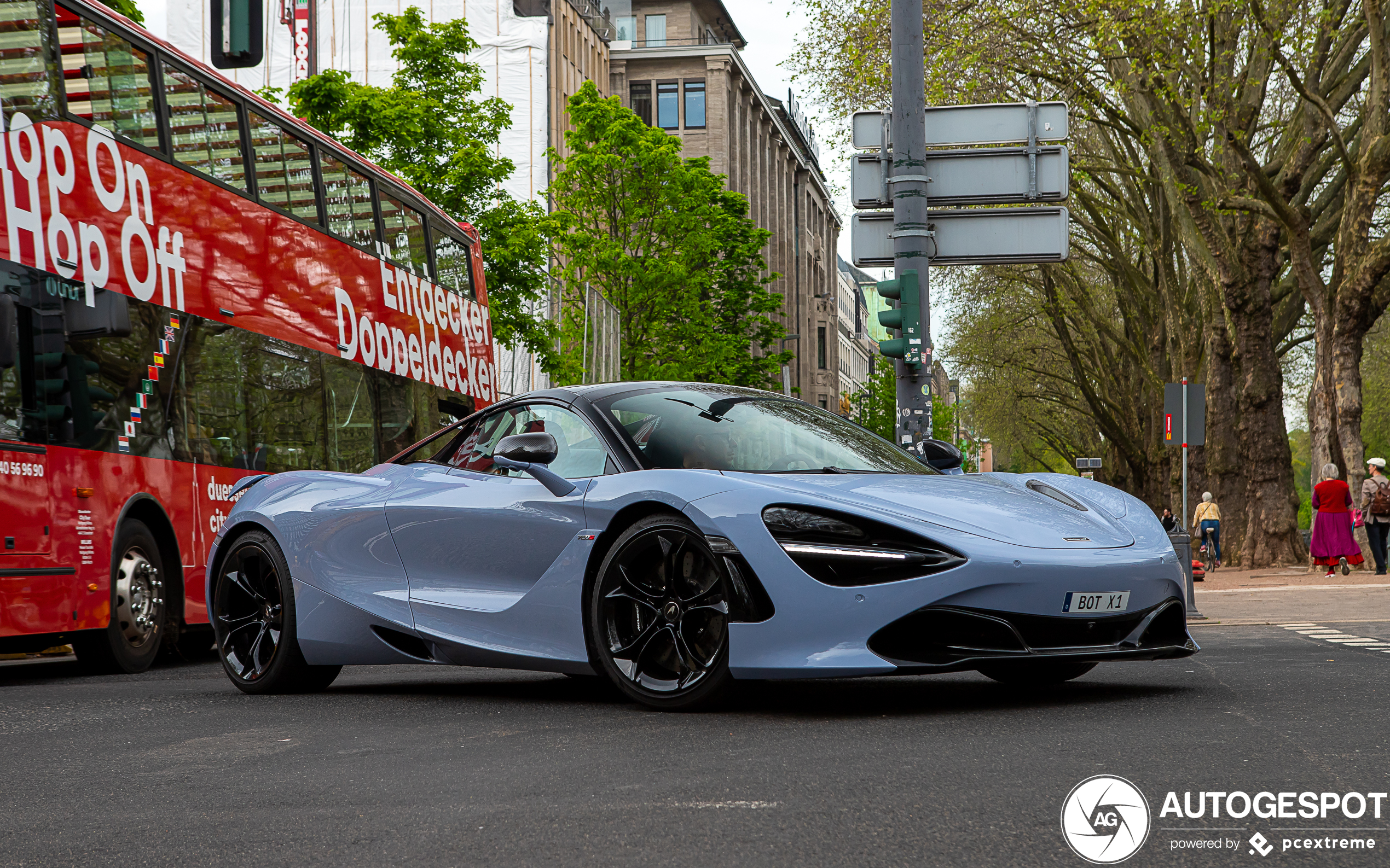 McLaren 720S Spider