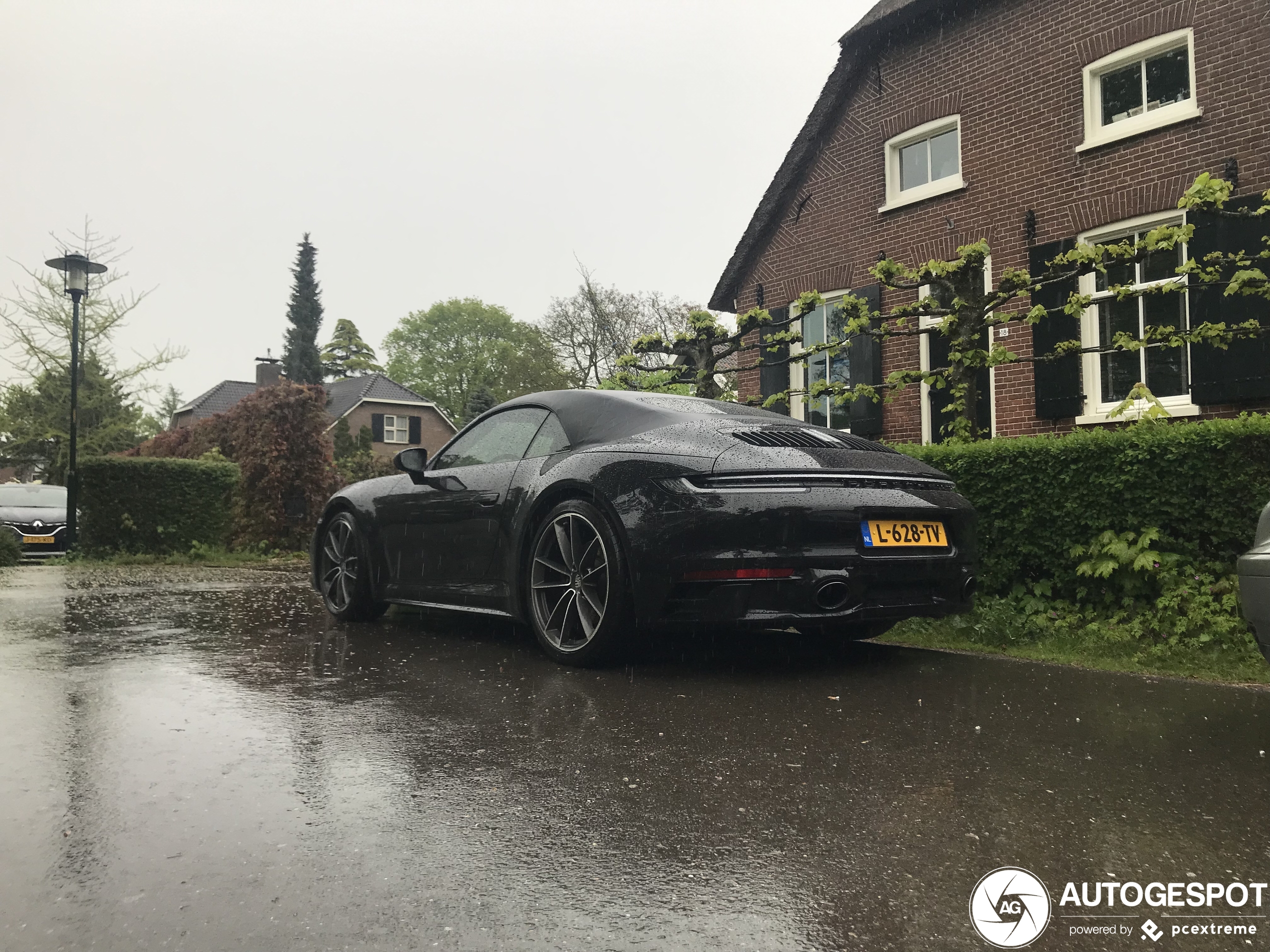 Porsche 992 Carrera 4S Cabriolet