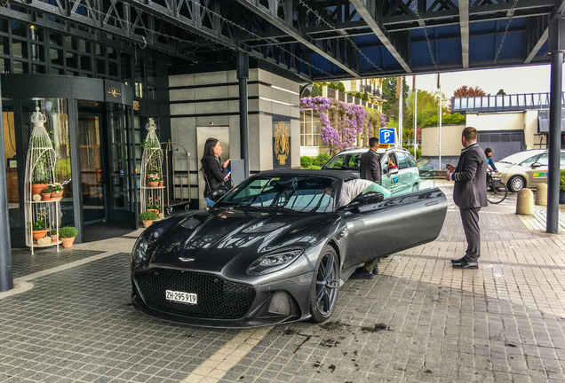 Aston Martin DBS Superleggera Volante