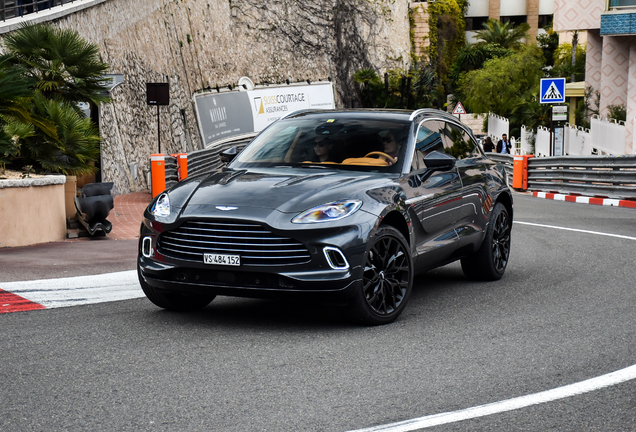 Aston Martin DBX