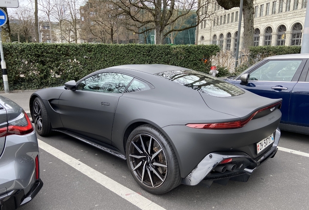 Aston Martin V8 Vantage 2018