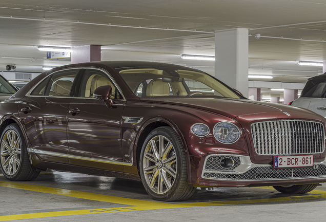 Bentley Flying Spur Hybrid