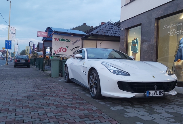 Ferrari GTC4Lusso T