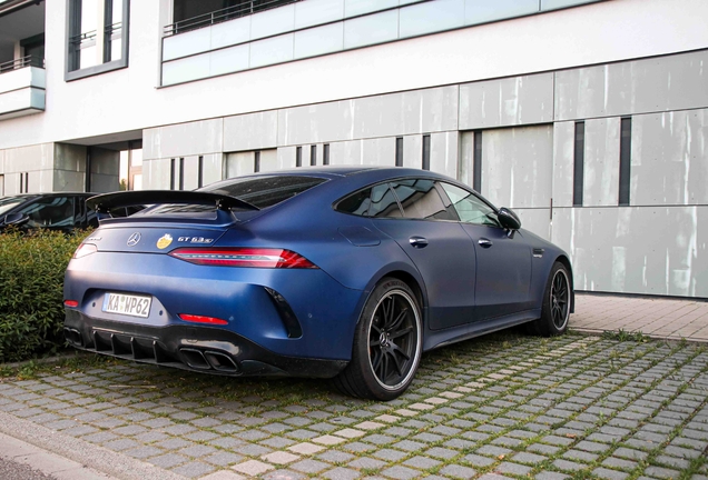 Mercedes-AMG GT 63 S X290