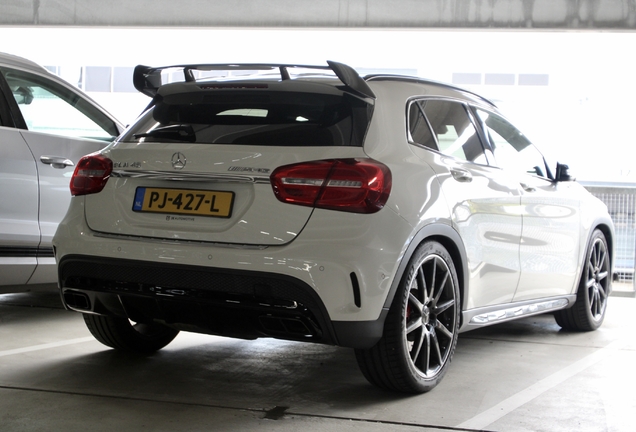 Mercedes-Benz GLA 45 AMG X156