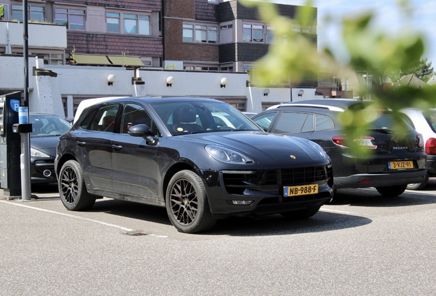 Porsche 95B Macan GTS