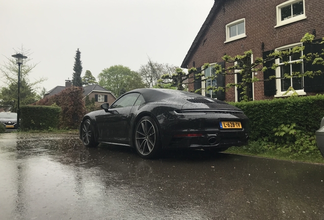 Porsche 992 Carrera 4S Cabriolet