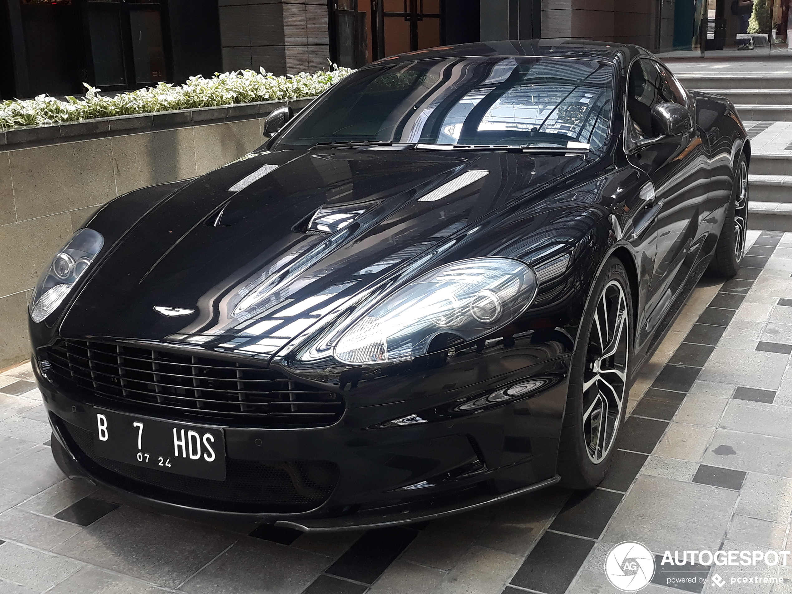 Aston Martin DBS