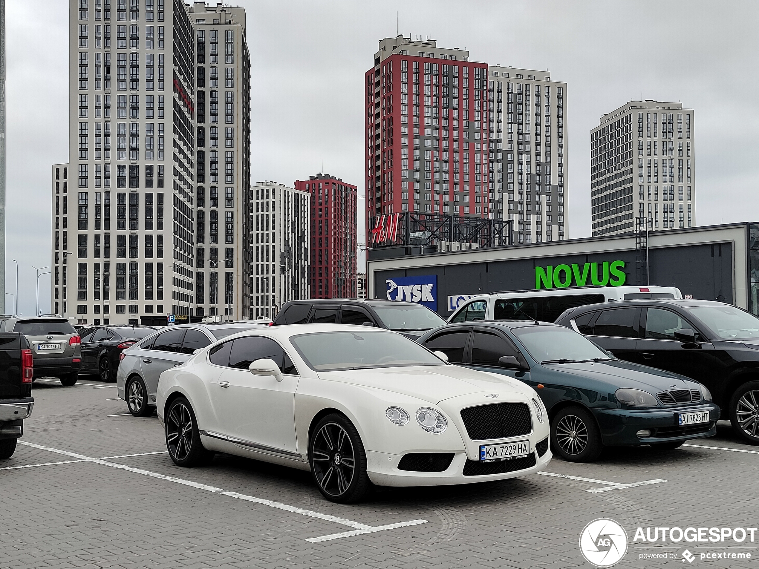 Bentley Continental GT V8