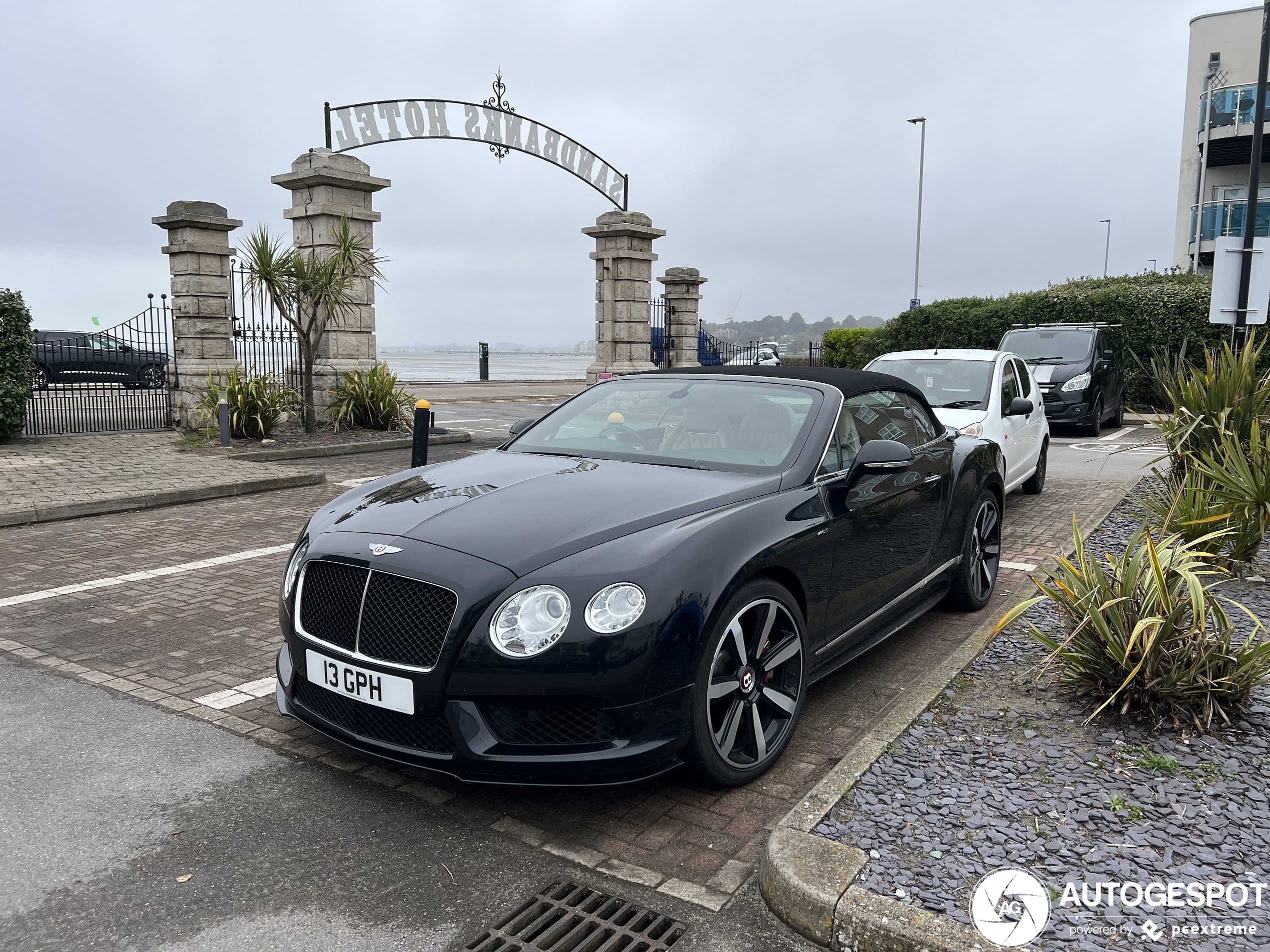 Bentley Continental GTC V8 S