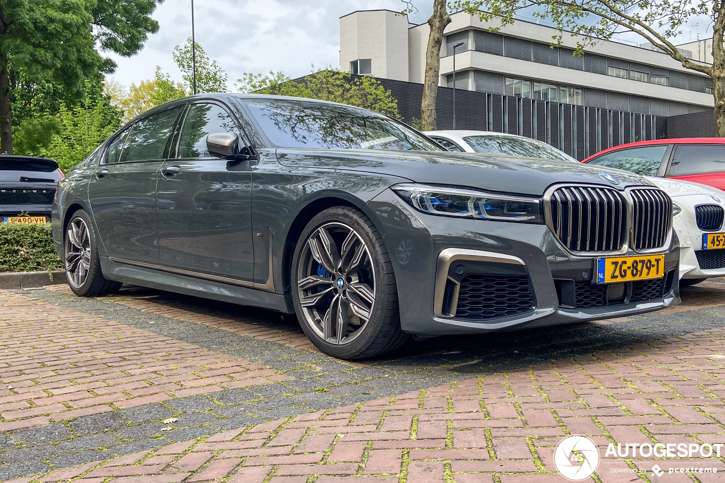 BMW M760Li xDrive 2019