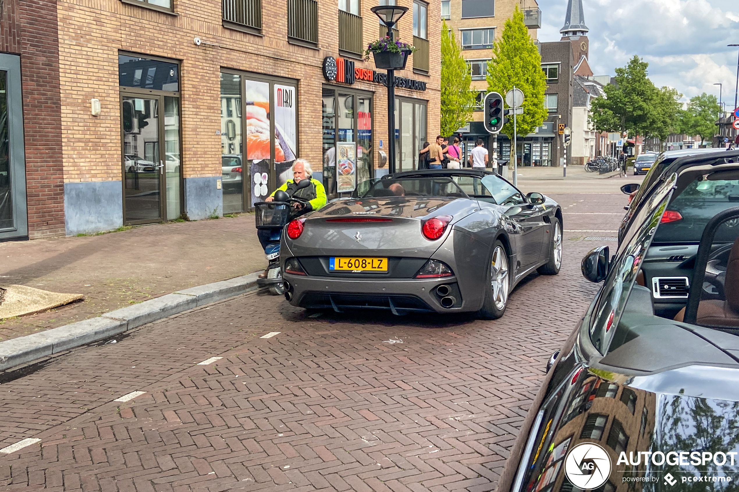 Ferrari California