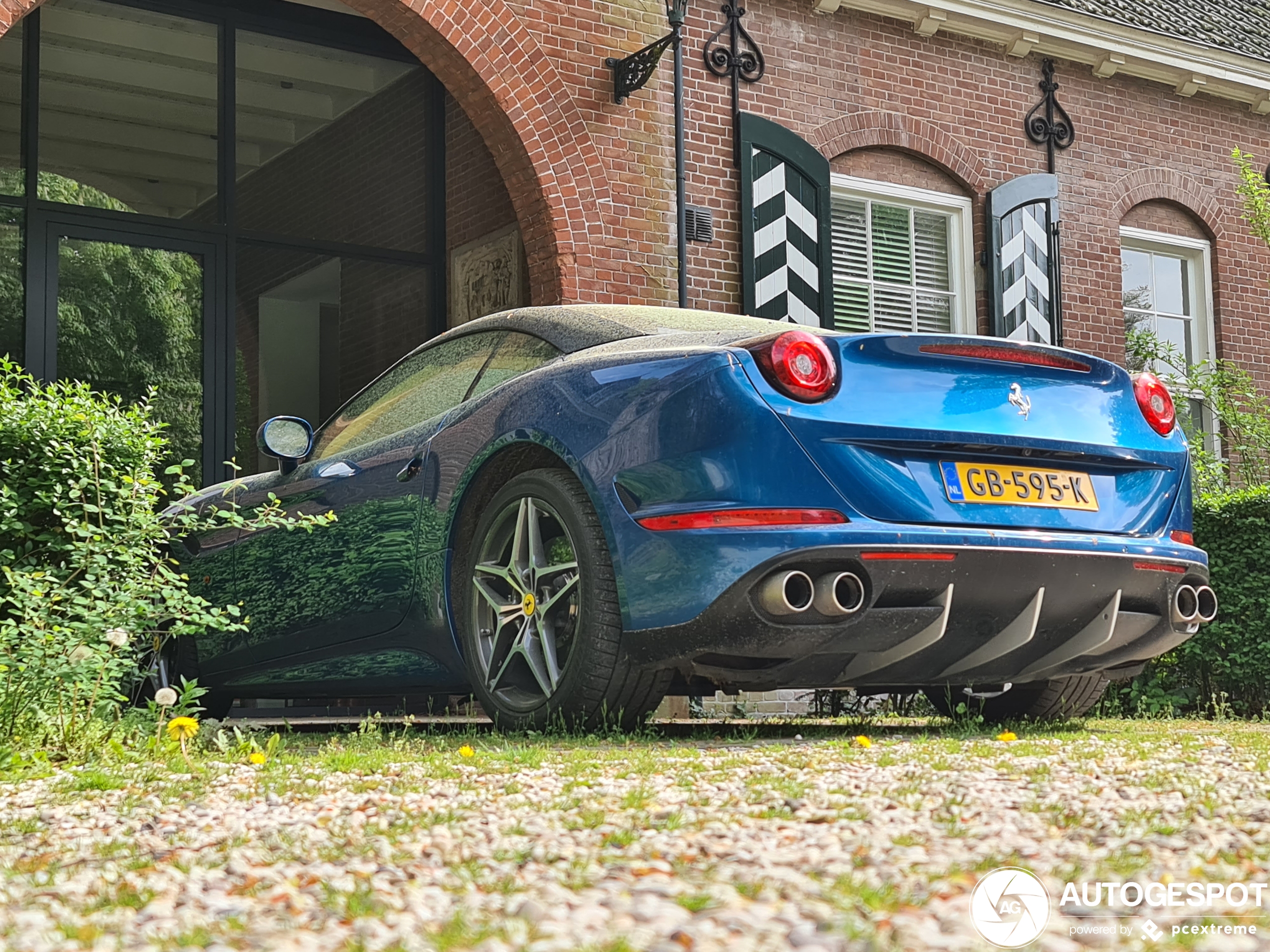 Ferrari California T