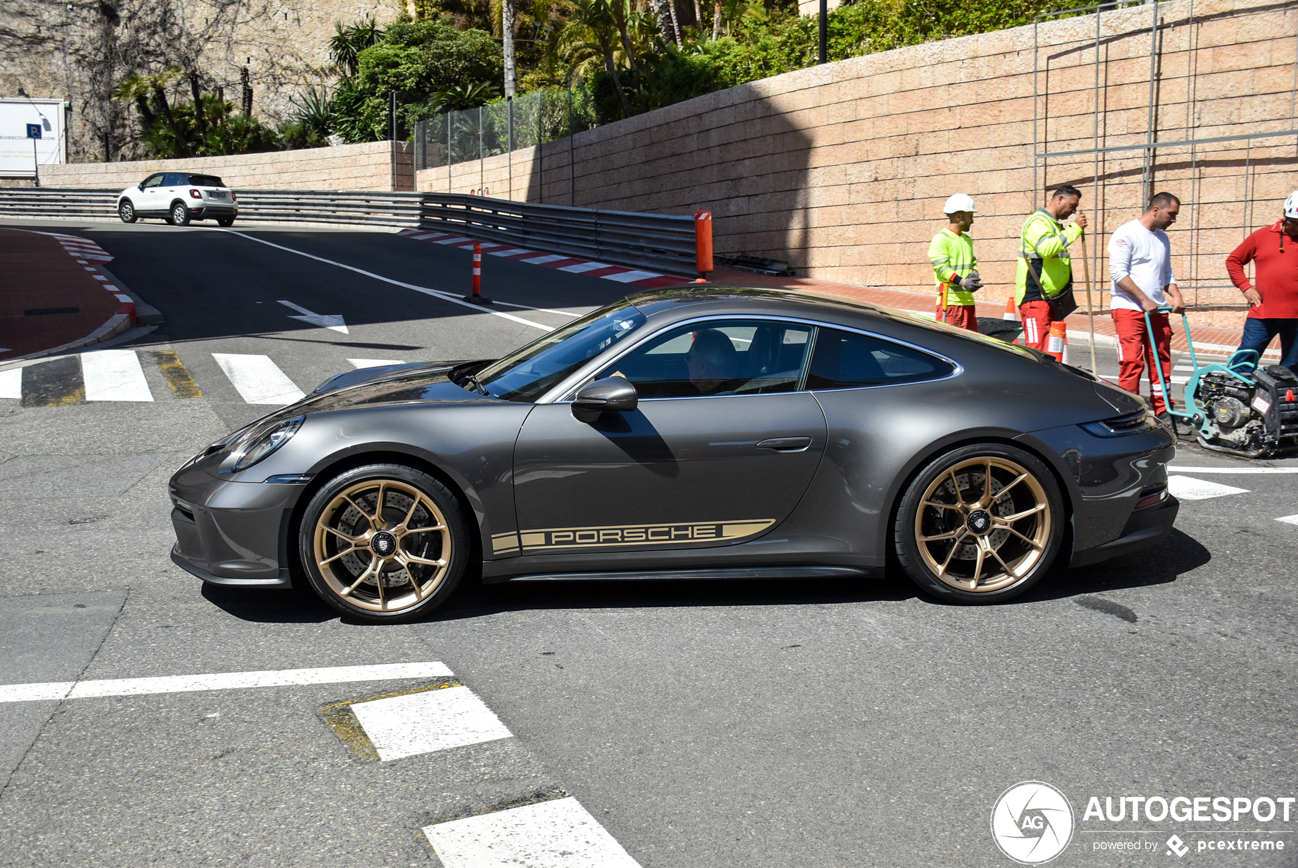 Porsche 992 GT3 Touring