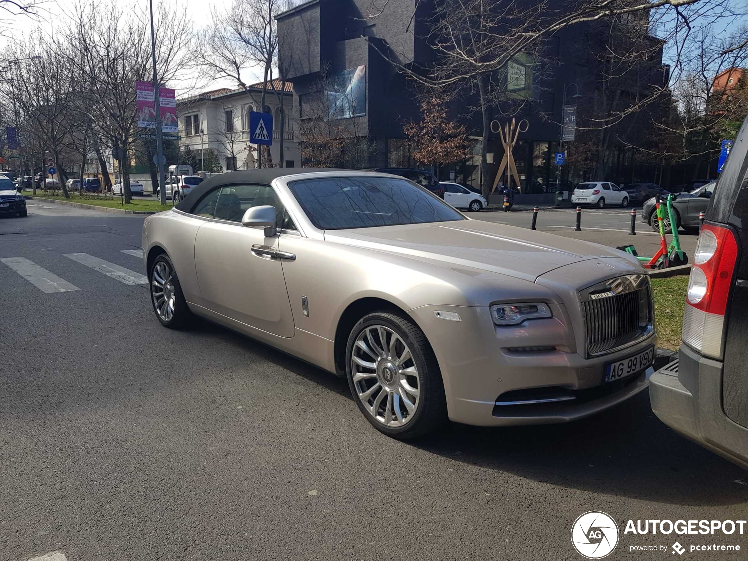 Rolls-Royce Dawn