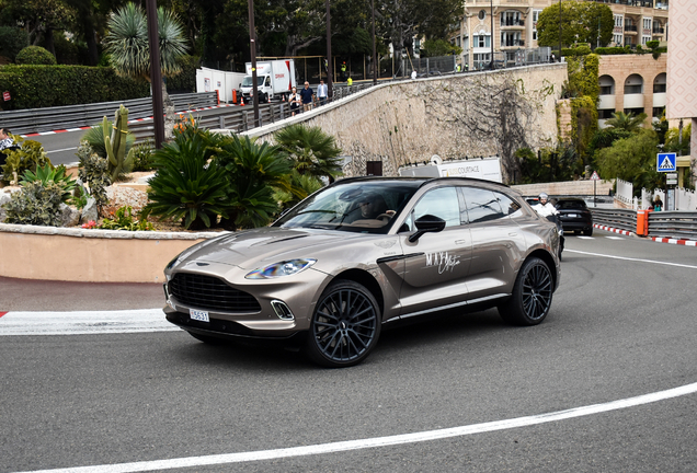 Aston Martin DBX