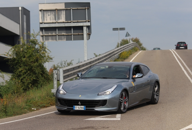 Ferrari GTC4Lusso