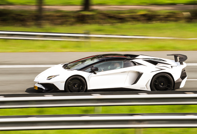 Lamborghini Aventador LP750-4 SuperVeloce Roadster