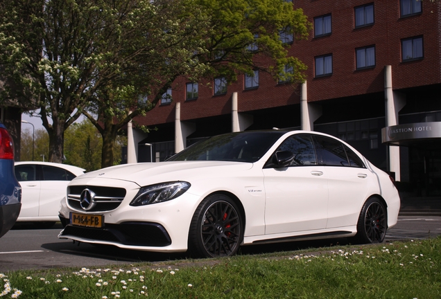 Mercedes-AMG C 63 S W205