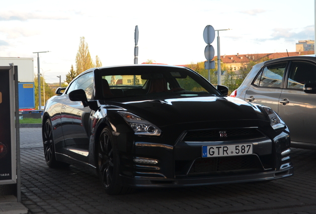 Nissan GT-R 2014